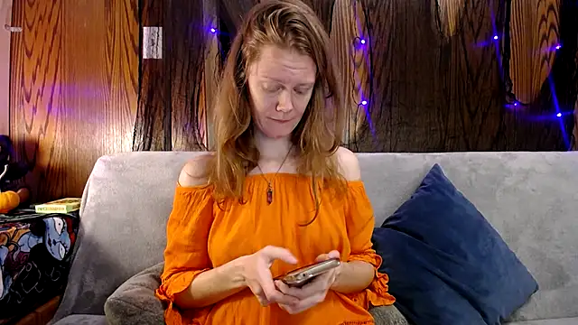 naughtyfox89 online show from October 30, 2025, 2:10 am