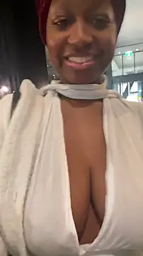 tia   fox online show from February 2, 2026, 7:35 pm