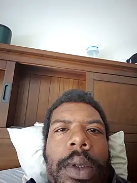 Snapshot of MrBigDickShow chatting on October 24, 2025, 3:00 pm MrBigDickShow online show from October 24, 2025, 3:00 pm