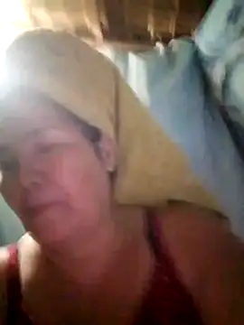 Snapshot of milagrose_rose chatting on June 1, 2026, 11:32 am milagrose rose online show from June 1, 2026, 11:32 am