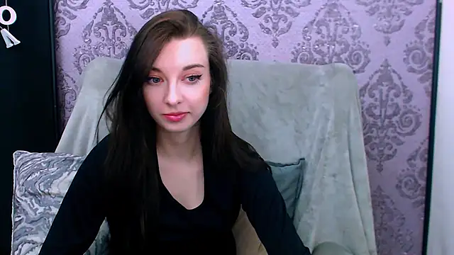 Snapshot of DominantLuna chatting on May 18, 2026, 7:29 pm DominantLuna online show from May 18, 2026, 7:29 pm