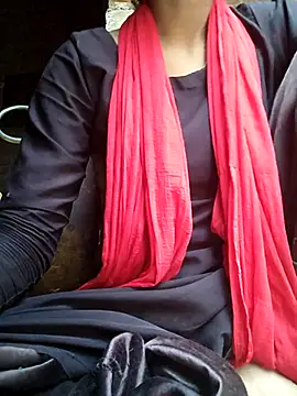 Snapshot of Hotty_ruvi chatting on October 21, 2025, 12:15 pm Hotty ruvi online show from October 21, 2025, 12:15 pm