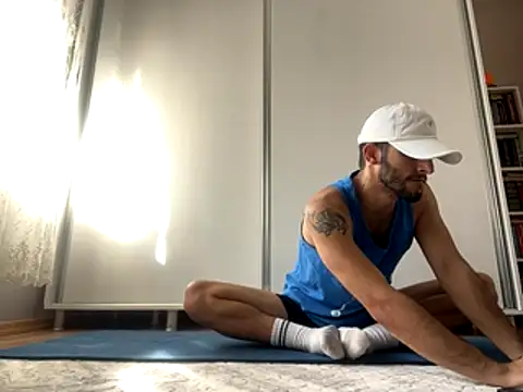 flexiblemann online show from November 13, 2025, 11:14 am