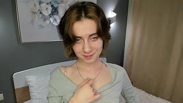 shyina meow online show from September 30, 2025, 4:35 pm