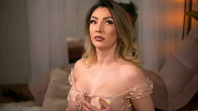 ErisVesper online show from June 4, 2026, 3:11 am