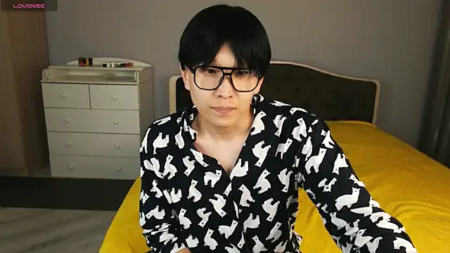 KaiChicken online show from May 15, 2026, 6:28 pm