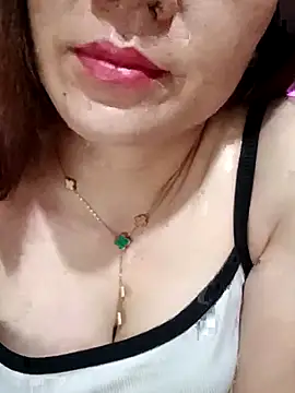 Moue-angel online show from October 18, 2025, 7:38 pm