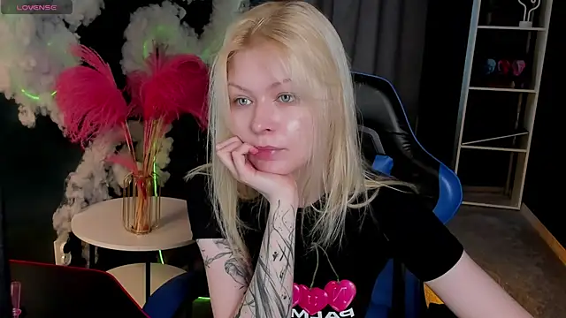 Callista a online show from April 19, 2026, 5:52 am