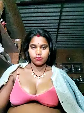 Katrina kaif143 online show from February 9, 2026, 5:55 pm