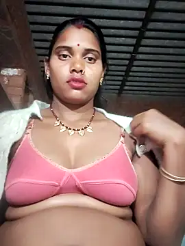 Katrina kaif143 online show from February 19, 2026, 4:59 pm