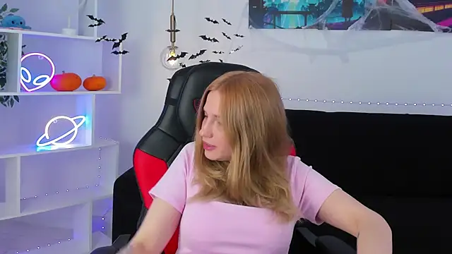 MelissaLiss online show from October 25, 2025, 3:12 pm