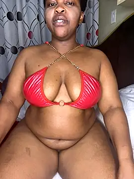 Snapshot of CynnxxxBarb chatting on October 29, 2025, 8:30 pm CynnxxxBarb online show from October 29, 2025, 8:30 pm