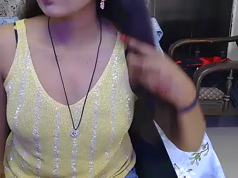 sweet-bebyy online show from October 12, 2025, 4:36 am