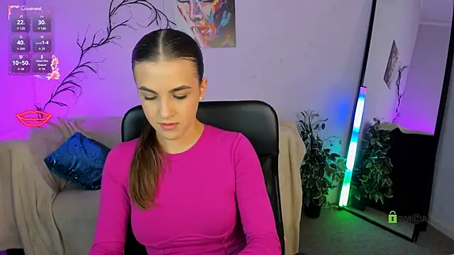 lina fox12 online show from October 12, 2025, 12:17 pm