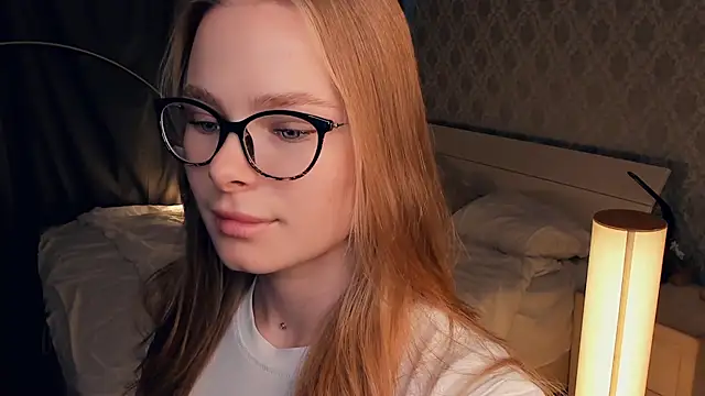 LibbyVenzeio online show from October 24, 2025, 7:07 am