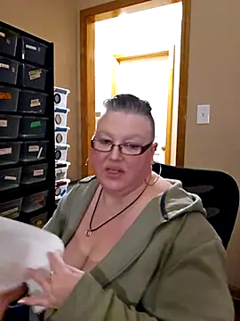 Budd Bunney online show from November 21, 2025, 2:10 am