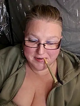 Budd Bunney online show from December 17, 2025, 4:06 am