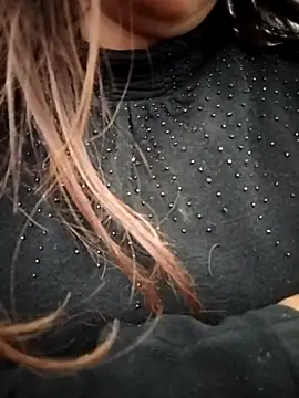 Snapshot of PEEHU-50 chatting on February 4, 2026, 4:18 am PEEHU-50 online show from February 4, 2026, 4:18 am