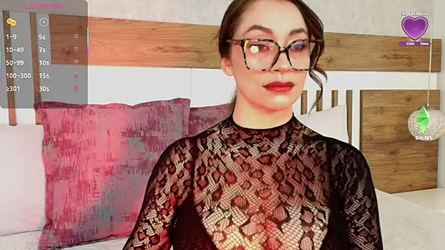 LucianaWainN online show from July 15, 2026, 1:40 pm