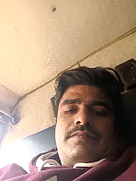 puneriboy32 online show from November 10, 2025, 8:52 am