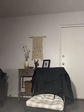 Beefkakey82 online show from November 9, 2025, 11:09 pm