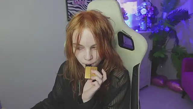 Snapshot of Staymonica chatting on February 18, 2026, 1:18 pm Staymonica online show from February 18, 2026, 1:18 pm