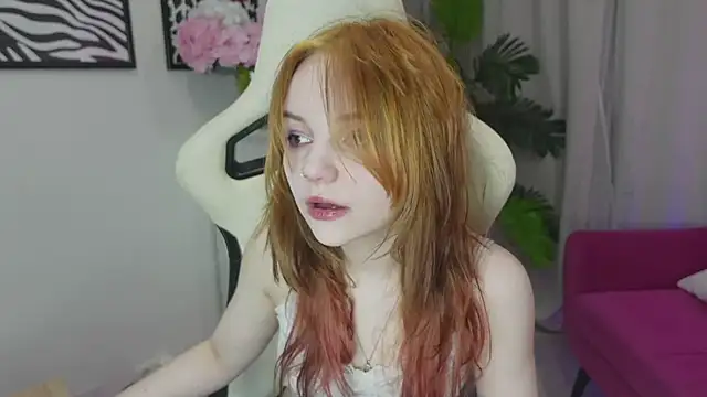 Snapshot of Staymonica chatting on February 25, 2026, 12:49 pm Staymonica online show from February 25, 2026, 12:49 pm