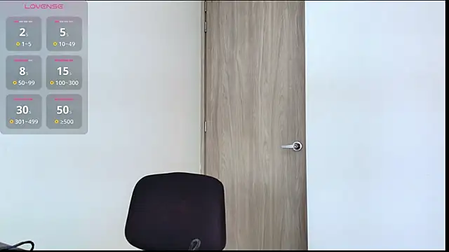 Samara Smith04 online show from October 18, 2025, 6:54 pm