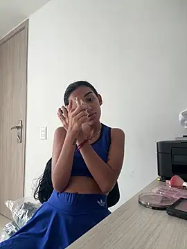 Samara Smith04 online show from October 31, 2025, 6:48 pm