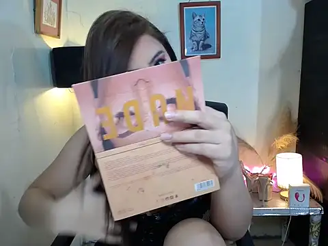 Kylaanne online show from October 22, 2025, 9:57 pm