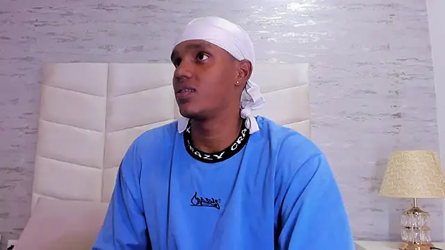 jax black online show from November 13, 2025, 7:07 pm