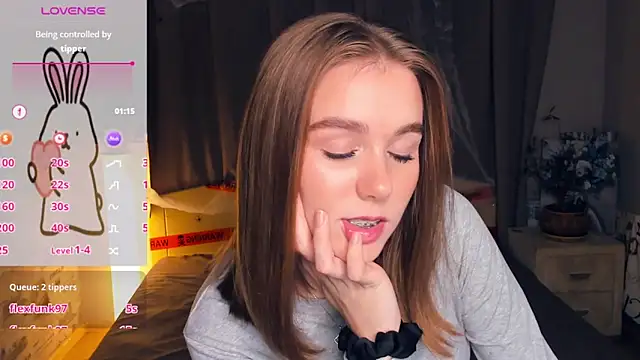 TienKnous online show from November 6, 2025, 7:18 pm