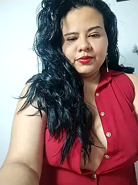 Snapshot of Tania_cruz_ chatting on December 18, 2025, 4:17 am Tania cruz online show from December 18, 2025, 4:17 am