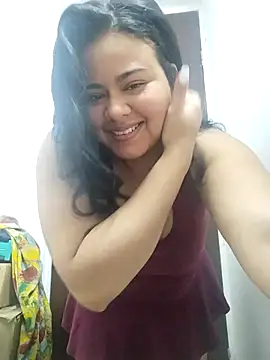 Snapshot of Tania_cruz_ chatting on May 6, 2026, 1:31 am Tania cruz online show from May 6, 2026, 1:31 am
