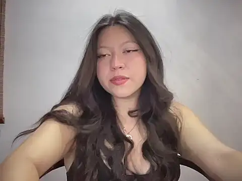 Rachel James   online show from November 16, 2025, 9:41 pm