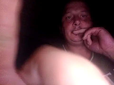 macKnd online show from October 31, 2025, 11:55 pm