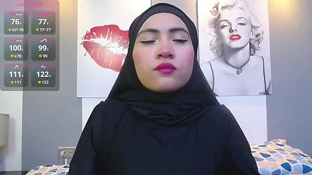 Neesha   online show from October 24, 2025, 7:35 pm