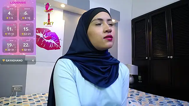Snapshot of Neesha__ chatting on October 8, 2025, 7:47 pm Neesha online show from October 8, 2025, 7:47 pm