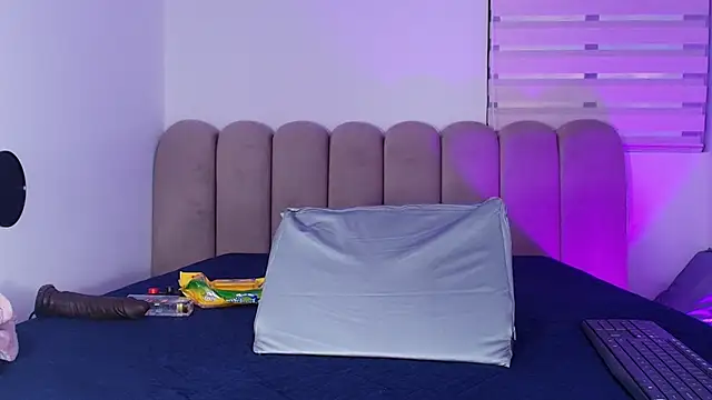 Snapshot of ashly_mr chatting on March 2, 2026, 12:01 pm ashly mr online show from March 2, 2026, 12:01 pm