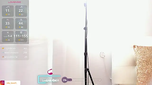 Snapshot of niky_love21 chatting on February 3, 2026, 2:53 am niky love21 online show from February 3, 2026, 2:53 am