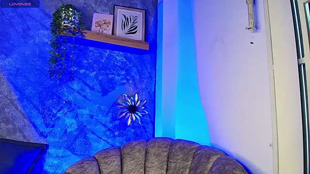 Snapshot of Nikolbrice chatting on February 7, 2026, 7:11 pm Nikolbrice online show from February 7, 2026, 7:11 pm