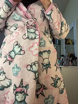 Snapshot of Miichii chatting on November 26, 2025, 11:05 pm Miichii online show from November 26, 2025, 11:05 pm