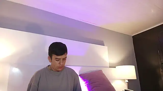 Dylan Katte online show from February 8, 2026, 3:04 am