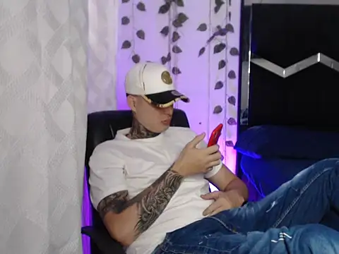 monster Dickdr online show from October 8, 2025, 9:26 pm