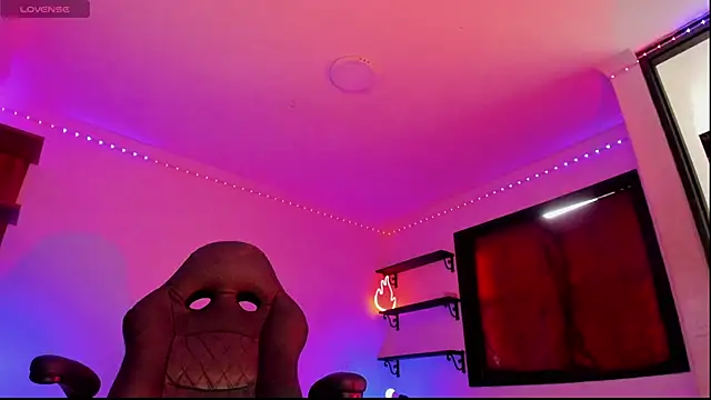 Snapshot of Kora_Red69 chatting on February 12, 2026, 2:06 pm Kora Red69 online show from February 12, 2026, 2:06 pm