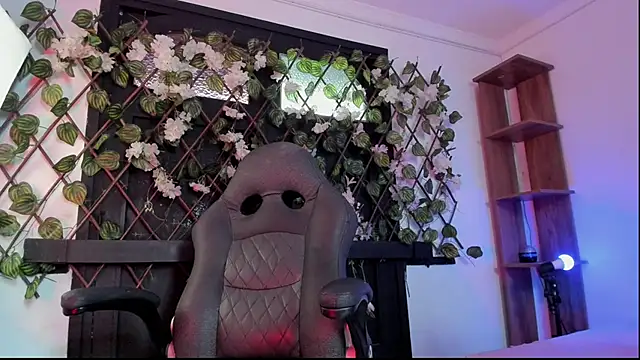 Snapshot of Kora_Red69 chatting on February 18, 2026, 1:51 pm Kora Red69 online show from February 18, 2026, 1:51 pm