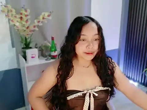 UrFavouriteCravings online show from December 1, 2025, 2:01 am