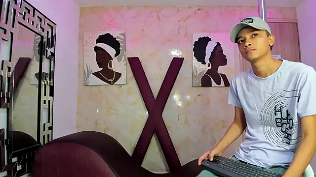 Snapshot of VERY_HOT_GUYS chatting on February 12, 2026, 1:22 pm VERY HOT GUYS online show from February 12, 2026, 1:22 pm