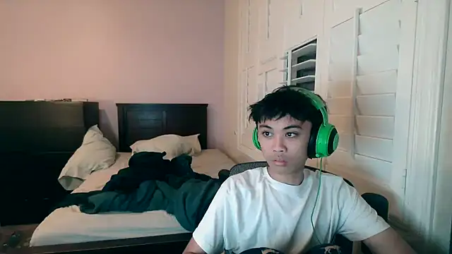 youngasianboy2007 online show from February 7, 2026, 8:22 am