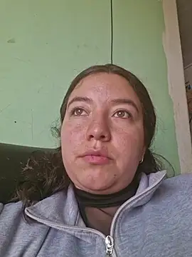 annyaparis online show from October 19, 2025, 4:10 pm